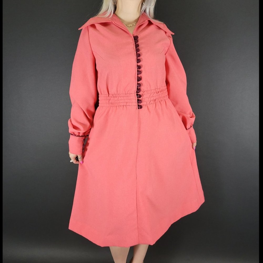 60s/70s Pink Long Sleeve Dagger Collar Dress
